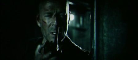 die-hard-4-vf-avi486.jpg